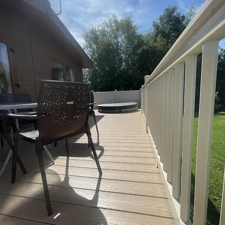 Springwell With Hot Tub Malton