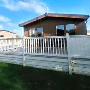 Lodge Springwell With Hot Tub *