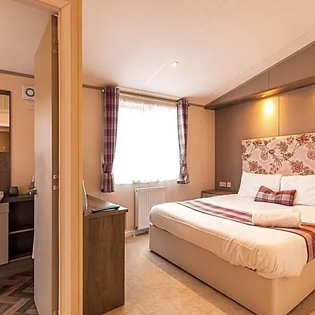 Springwell With Hot Tub * Malton