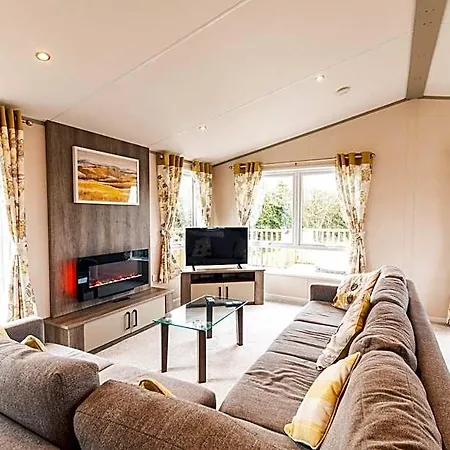Lodge Springwell With Hot Tub Malton